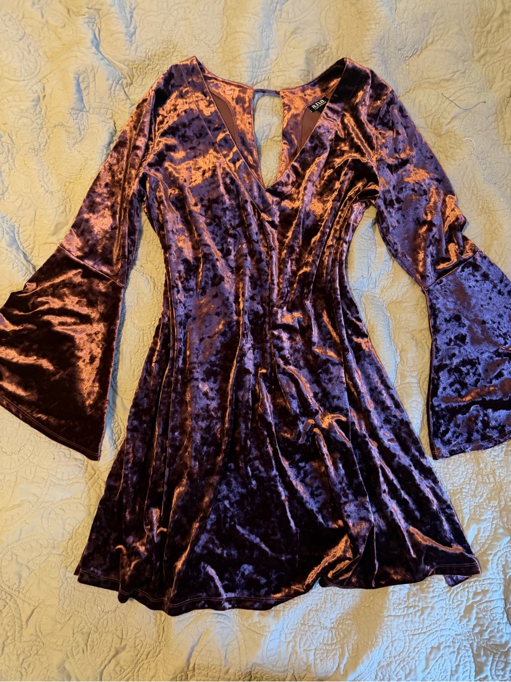 Velvet Bell-Sleeve A-Line Dress in soft Purple